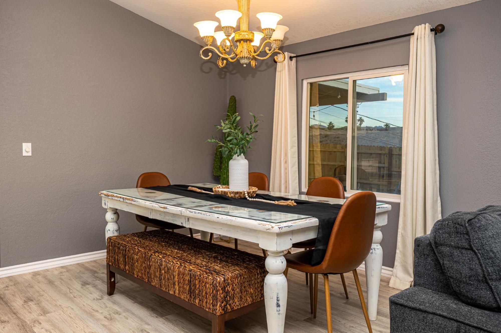 Magnificent & Tranquil Home, Mountain Views , 8 Mins To Casinos & River, Fire Pit, Bbq Bullhead City Esterno foto
