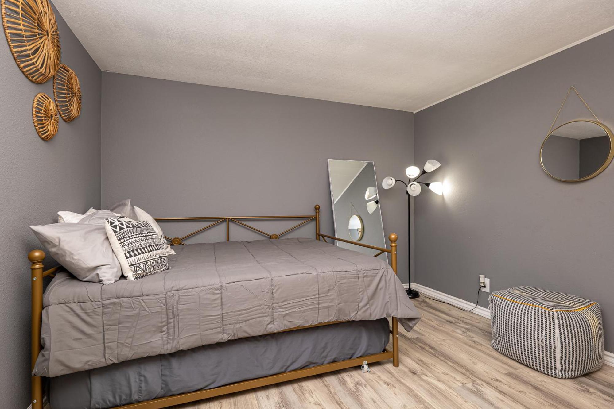 Magnificent & Tranquil Home, Mountain Views , 8 Mins To Casinos & River, Fire Pit, Bbq Bullhead City Esterno foto