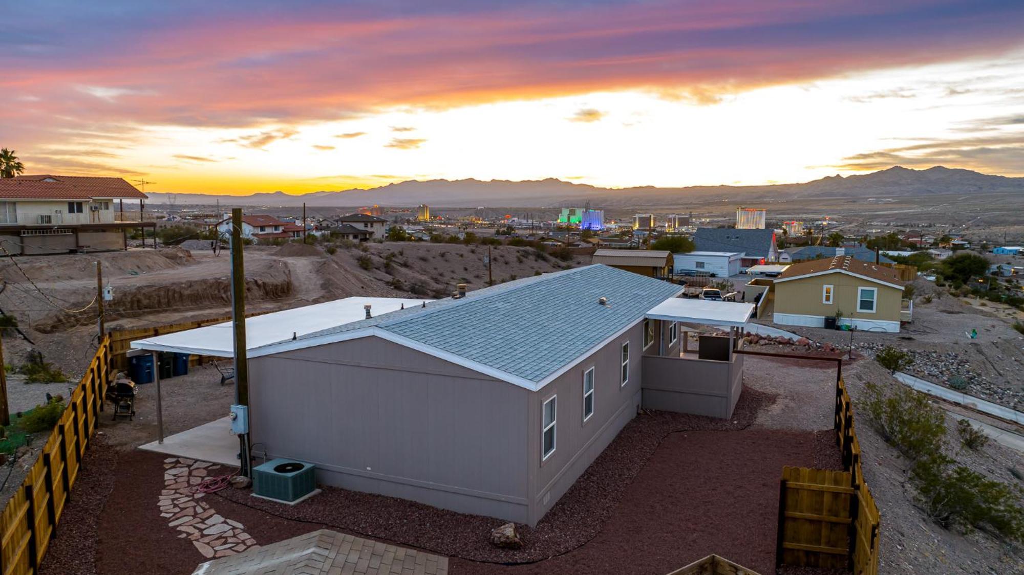 Magnificent & Tranquil Home, Mountain Views , 8 Mins To Casinos & River, Fire Pit, Bbq Bullhead City Esterno foto